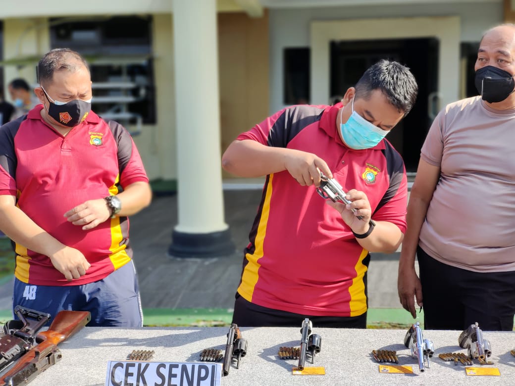 450e6e4c 6783 4054 B931 C2b8472b953e