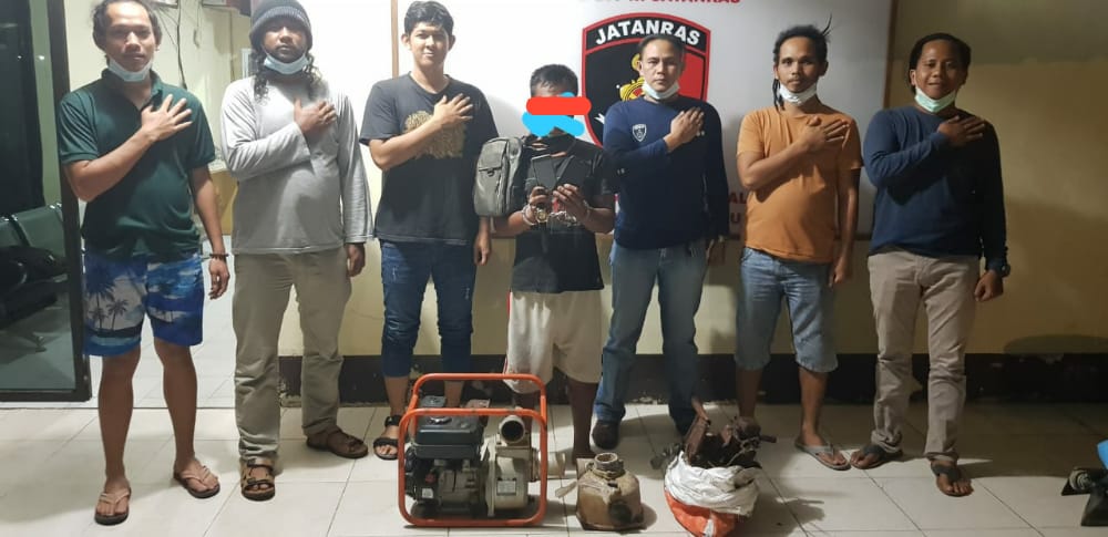 4dab57cb F6f1 4ec6 9c74 B484f01bf023