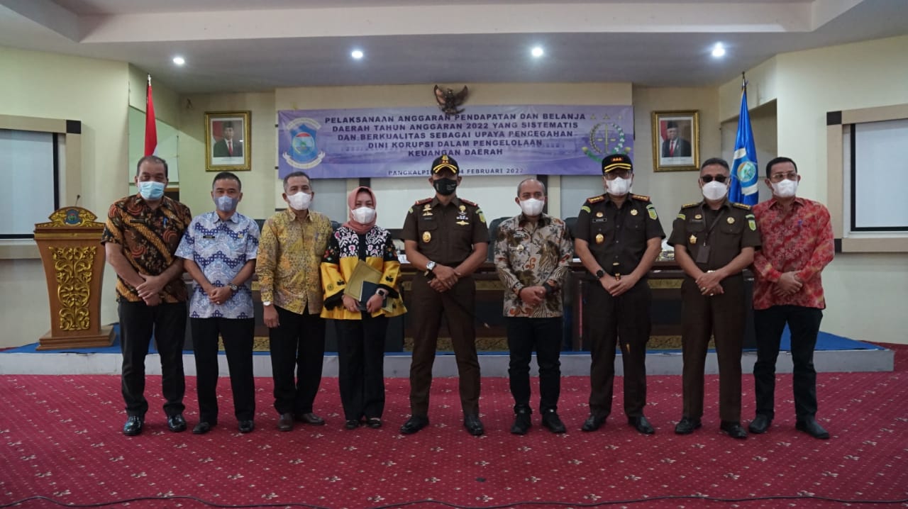 PJU Polda Kep. Babel Didampingi Kapolres Bangka Barat Mengecek Isoter di Asrama Peltim