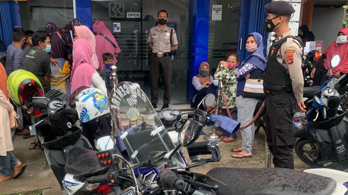 Jaga Kamtibmas, Sabhara Polres Bangka Barat Laksanakan Patroli Siang Hari