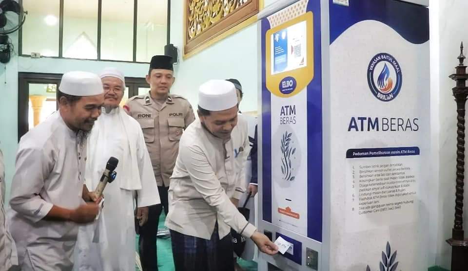 Bersama YBM BRILian, Pemkab Bangka Luncurkan ATM Beras di Masjid Al Ittihad Sungailiat