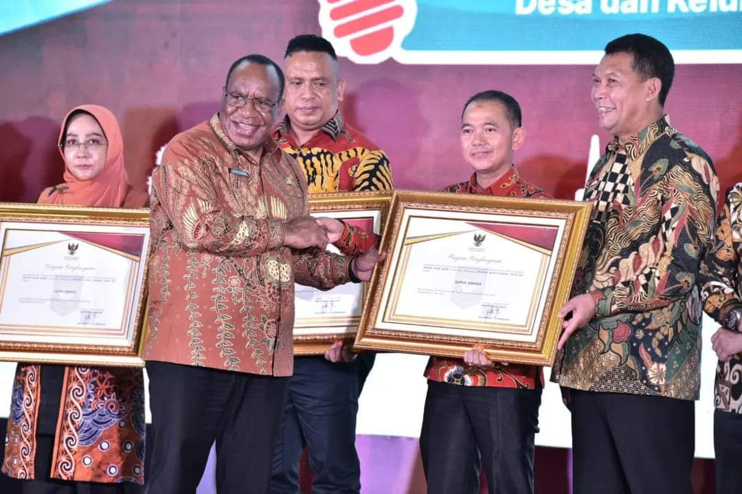 Pemkab Bangka Kembali Dapatkan 2 Penghargaan dari Kemendagri RI