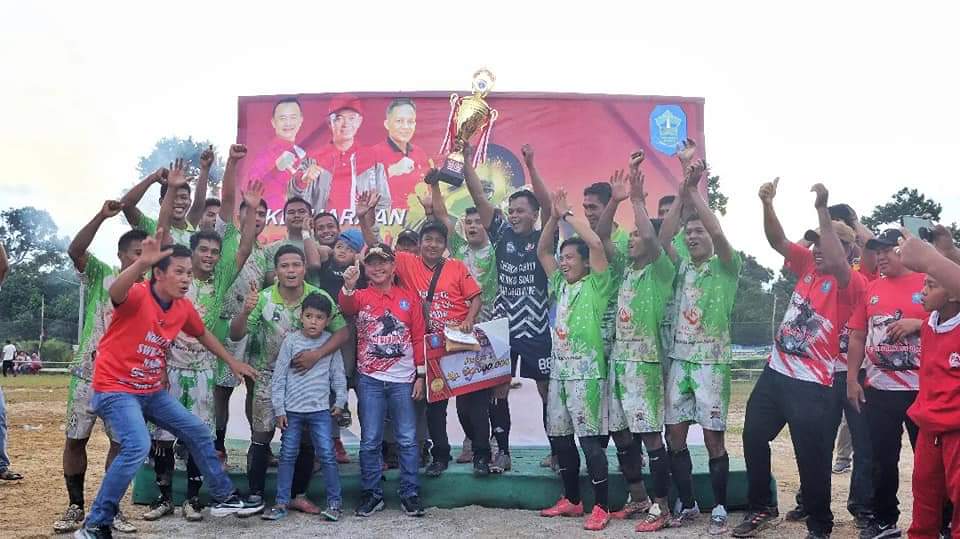 Tutup Turnamen Bupati Cup Desa Jurung 2022, Bupati Mulkan Inginkan Prestasi Sepak Bola Kedepan Jadi Lebih Baik
