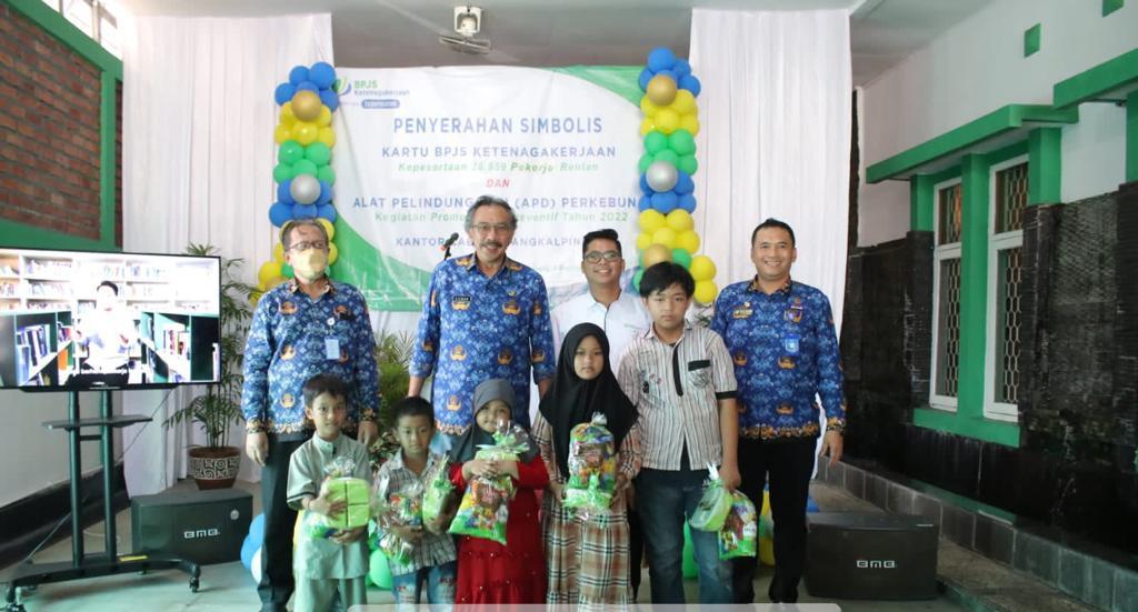 Dalam 2 Bulan, Pemprov Kep. Babel Daftarkan 26.959 Pekerja Rentan Jadi Peserta BPJS Ketenagakerjaan
