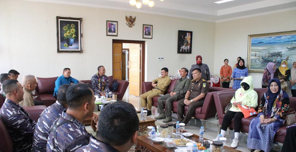Sekda Babel Sambut Kedatangan Danlantamal III