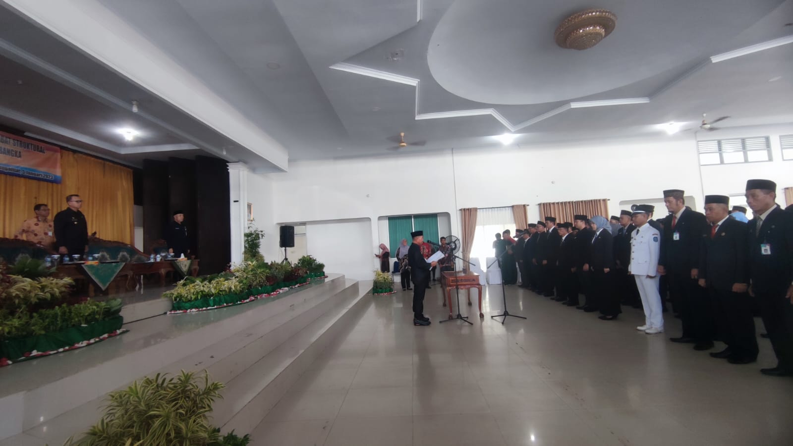 Lantik 87 Struktural dan 5 Fungsional, Bupati Bangka : Kerja Jangan Menunggu Perintah