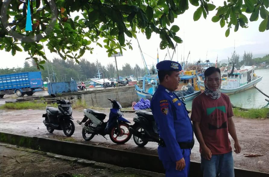 Himbau Jaga Kamtibmas, Sat Polair Polres Bangka Sambangi Nelayan dan Satpam PPN