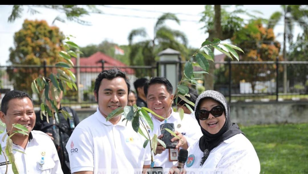 Serentak se-Indonesia, Pimpinan Daerah Tanam 1.000 Pohon Buah