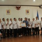 Ombudsman serahkan Sertifikat Kepatuhan Tinggi ke Pemkab Basel