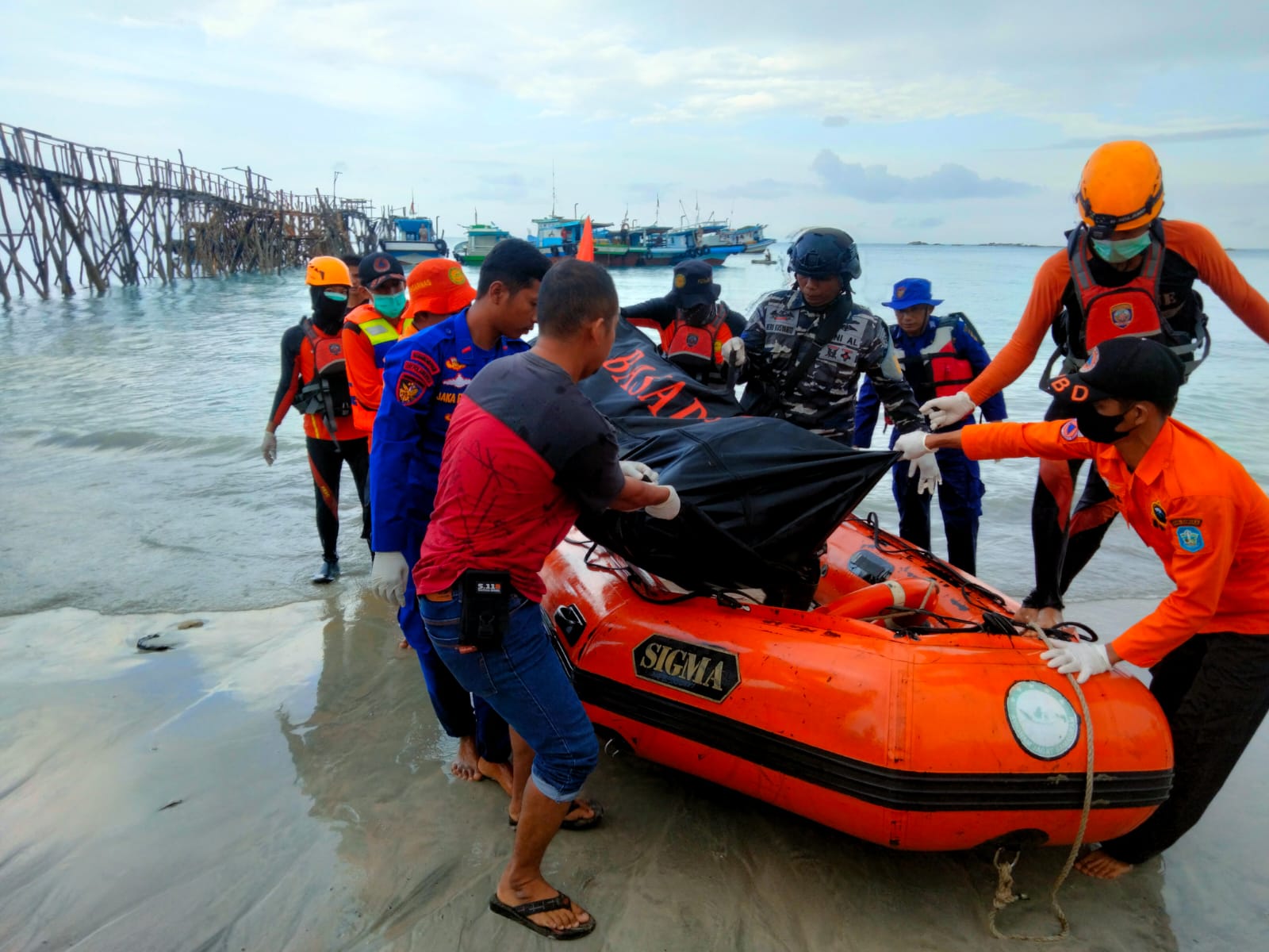 Tim Gabungan Berhasil Temukan Jasad Korban di Karang Rongkorek