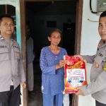 Rutin Bagikan Beras Untuk Warga Tidak Mampu, Kapolres Bangka Barat Ingin Ringankan Beban Masyarakat