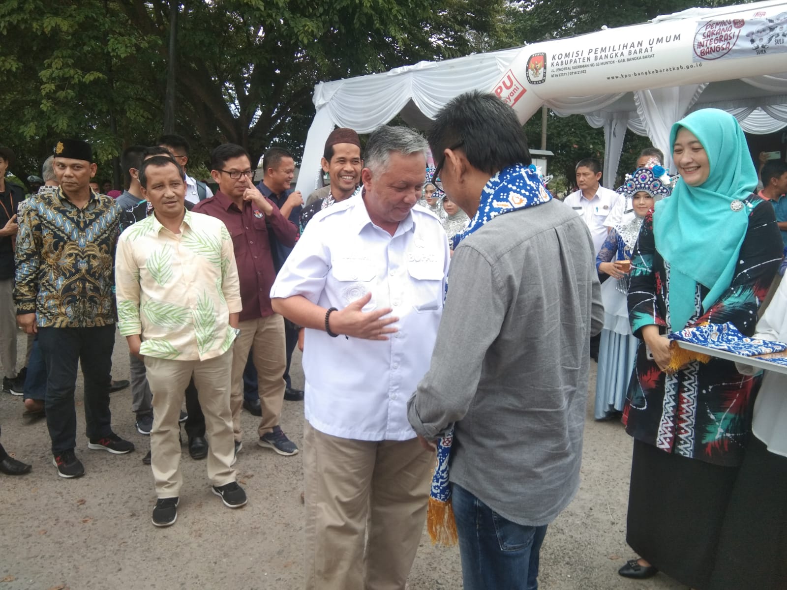 Terima 18 Bendera Parpol, KPU Bangka Barat Siap Sukseskan Pemilu 2024