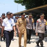 Pj. Gubernur Suganda dan Forkopimda Tinjau Arus Mudik Lebaran 2023 di Pelabuhan Tanjung Kalian