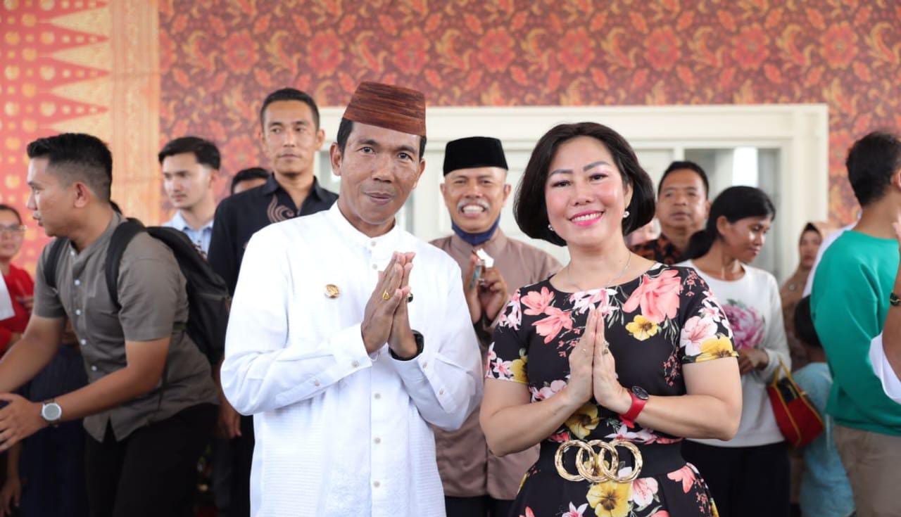 Manfaatkan Momentum Halal Bihalal, Me Hoa Sempatkan Perkenalkan Diri Ke Pj Gubernur Bangka Belitung