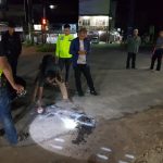 Respon Cepat, Anggota Unit Sat Lantas Polres Bangka Barat Sigap Bantu Evakuasi Korban Kecelakaan