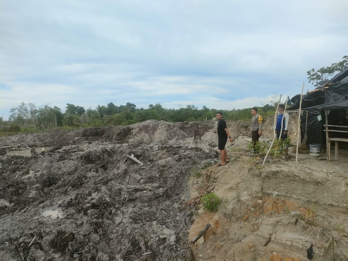 Lakukan Verifikasi Informasi dari Wartawan, Polsek Jebus Cek Keberadaan Tambang Timah di Parit Tiga