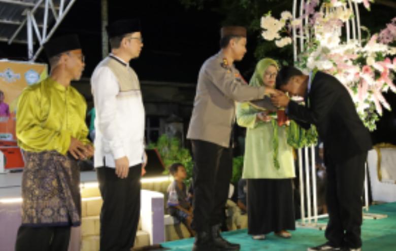 Kabidhumas Polda Babel Hadiri Wisuda Akbar Yayasan Pendidikan Islam Ponpes AIAI Sungai Selan