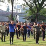 Peringati HUT Bhayangkara ke 77, Polres Bangka Gelar Olahraga Bersama TNI di Lapangan Kompi Senapan B Batalyon Infanteri 147/KGJ Sungailiat