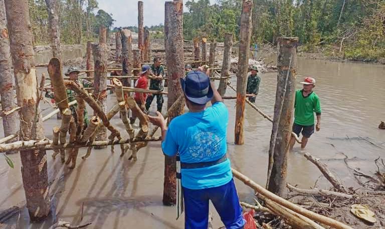 Kelar Jembatan Pertama, Satgas TMMD ke–116 Mulai Serbu Jembatan Kedua
