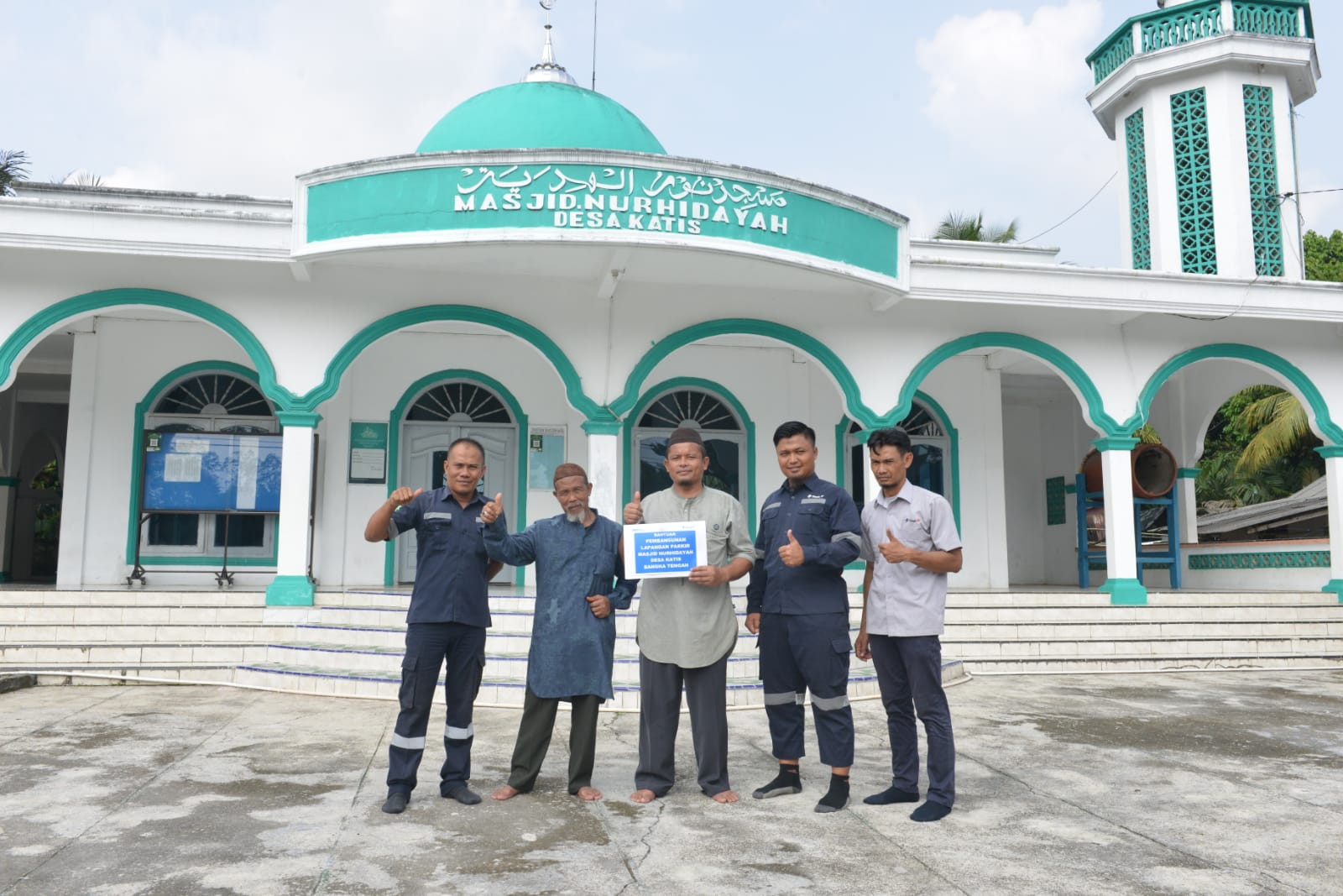 Masjid Nurhidayah Desa Katis Terima Bantuan Dari PT Timah Tbk