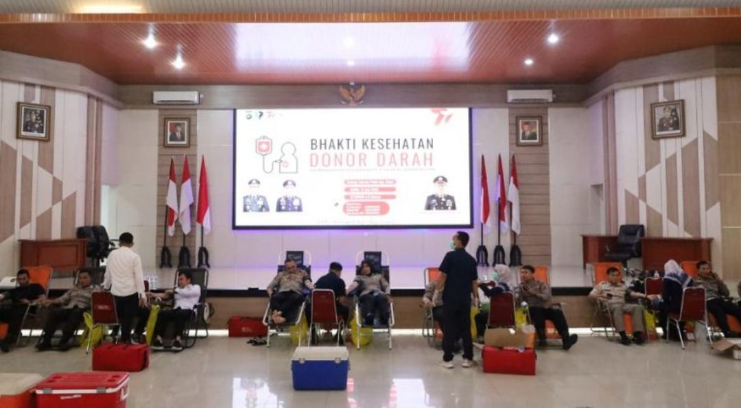 Rangkaian HUT Bhayangkara ke 77, Polda Babel Gelar Bakti Kesehatan Donor Darah