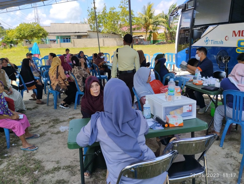 Hadir di Desa Terak, Warga Berharap Mobil Sehat PT Timah Tbk Bisa Datang Lagi 