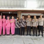 Lakukan Anjangsana, Kapolda Babel Santuni Purnawirawan Polri Lakukan Anjangsana, Kapolda Babel Santuni Purnawirawan Polri