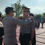 Kapolres Bangka Barat Pimpin Upacara Kenaikan Pangkat Anggota Polri