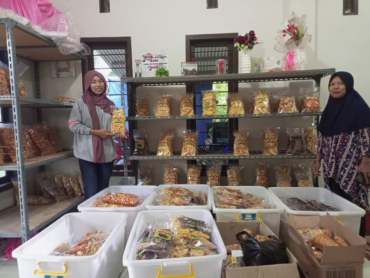Usaha Keripik Primadona Milik Rini Kian Sukses Setelah Jadi Mitra Binaan PT Timah Tbk, Jadi Tulang Punggung Ekonomi Keluarga
