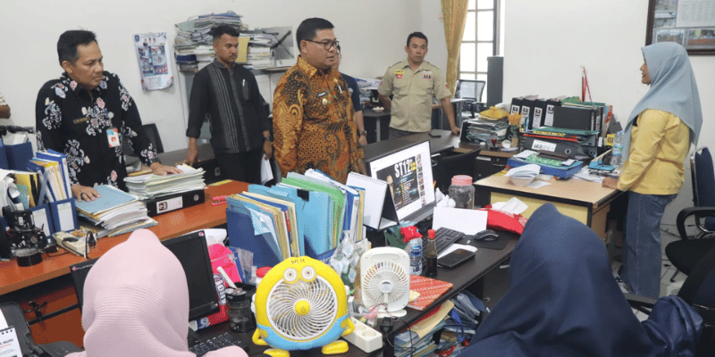 Babel Plt Keliling Ruangan
