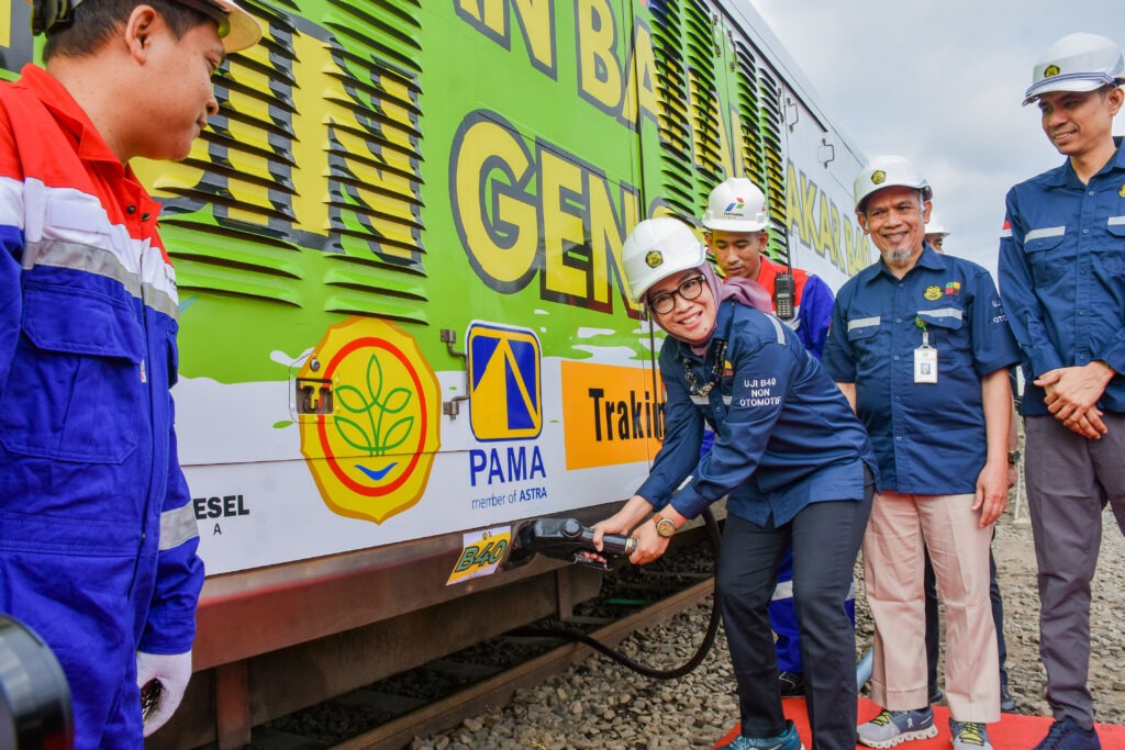 Uji Coba B40 Kereta Api Dimulai untuk Komersil Selama 1.200 Jam