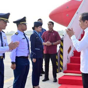 Sekretariat Kabinet Republik Indonesia | Bertolak ke Jateng, Presiden akan Resmikan Pabrik Bahan Anoda Baterai Litium