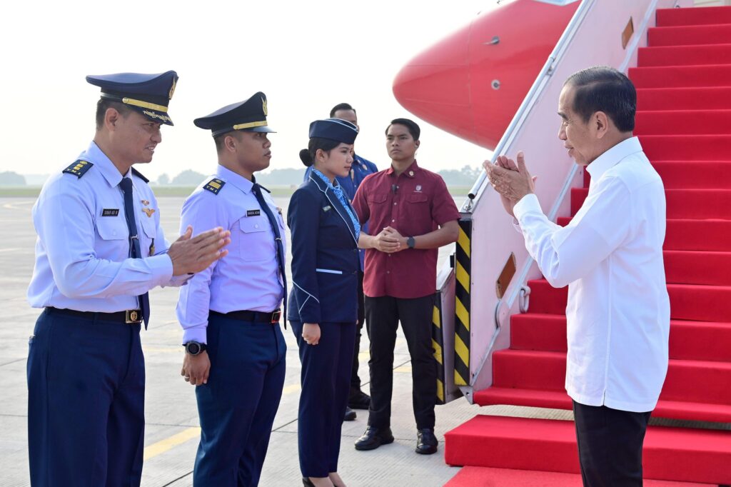 Sekretariat Kabinet Republik Indonesia | Bertolak ke Jateng, Presiden akan Resmikan Pabrik Bahan Anoda Baterai Litium