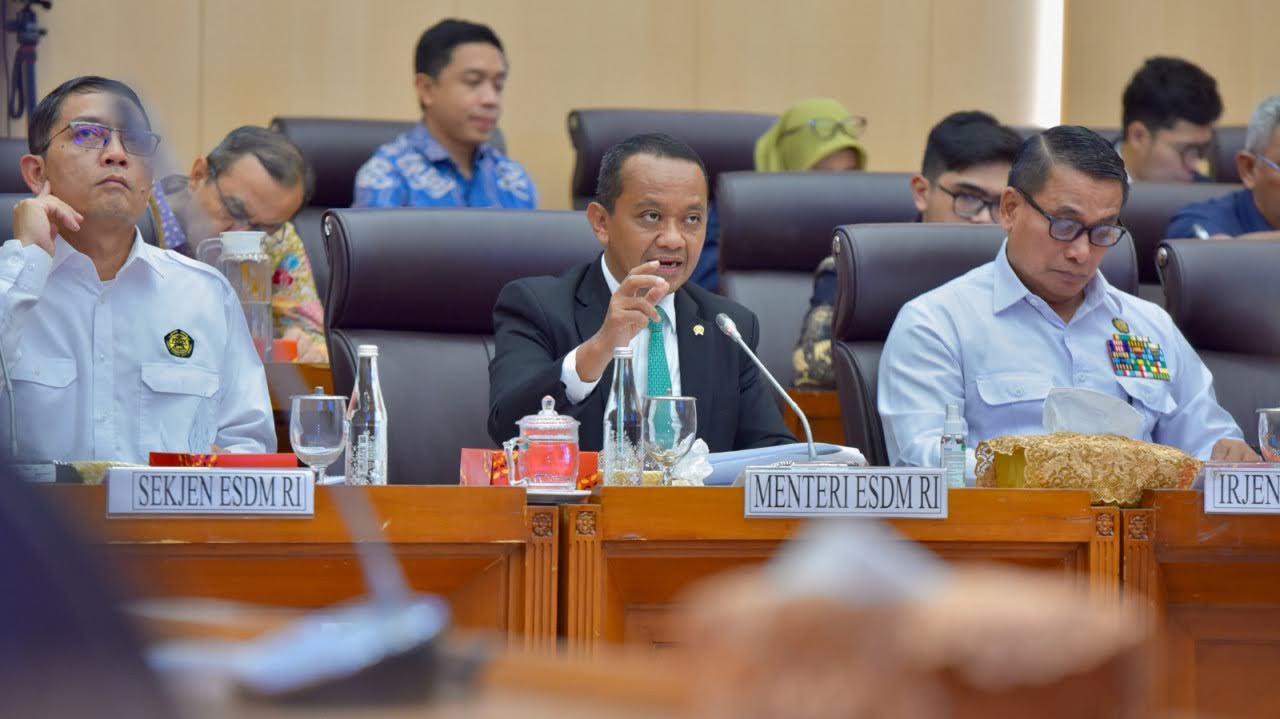 Menteri ESDM dan DPR RI Sepakati RPP Kebijakan Energi Nasional: Langkah Strategis Menuju Transisi Energi