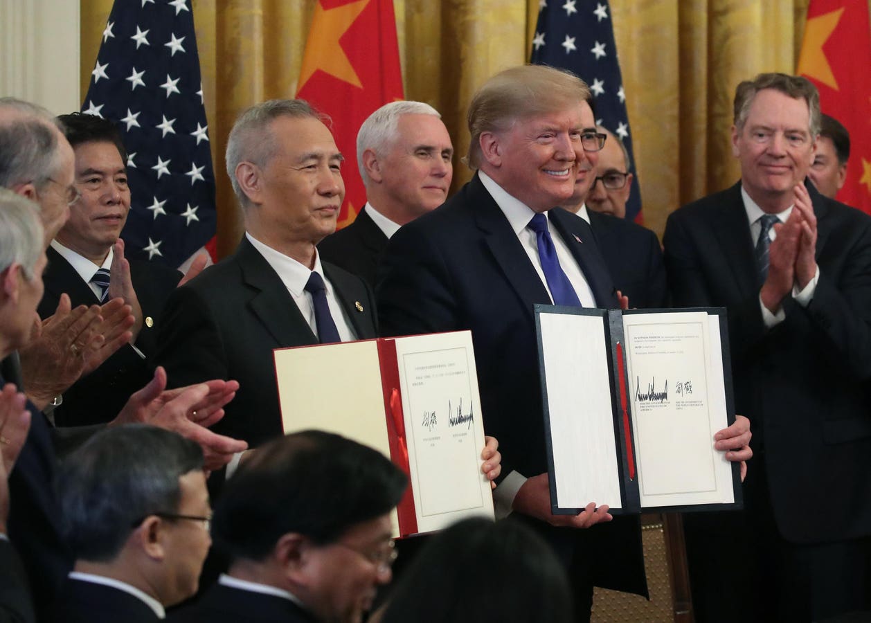 Apa Arti Terpilihnya Donald Trump Bagi Pengecer Selain Tarif