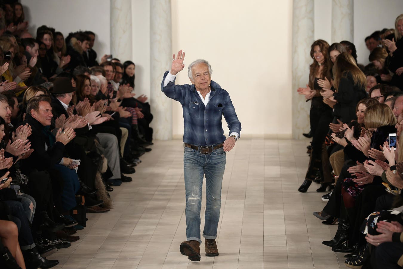 Gaya Abadi Di Ralph Lauren Melihat Kesengsaraan Sektor Mewah Merek Buck