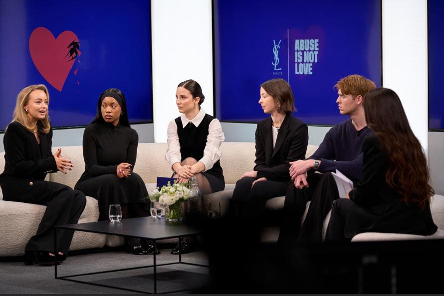 Bagaimana Program Penyalahgunaan Bukan Cinta yang Diarahkan Gen-Z dari YSL Beauty Mencapai 1 Juta