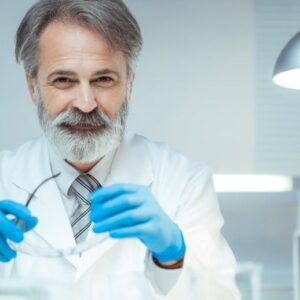 Ilmuwan Senior yang sukses