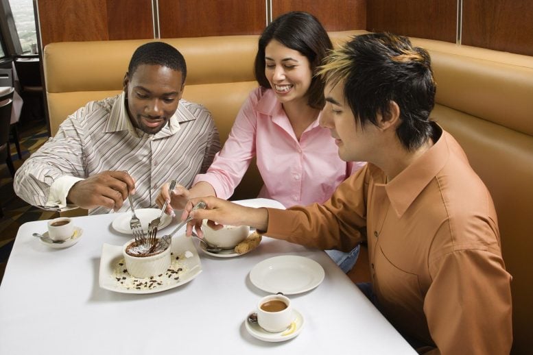 Teman Berbagi Makanan Penutup