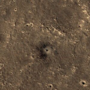 HiRISE Mempelajari Debu di InSight