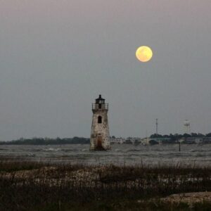 Mercusuar Pulau Kokspur Bulan Purnama