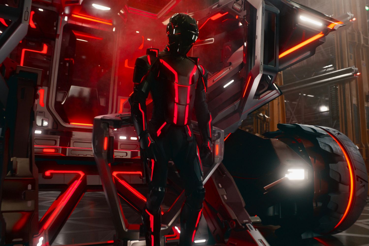 Trailer pertama Ares membawa kita ke jaringan baru yang sama sekali