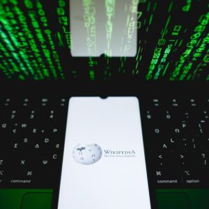 Trump DOJ mengancam status nirlaba Wikipedia atas dugaan 'propaganda'