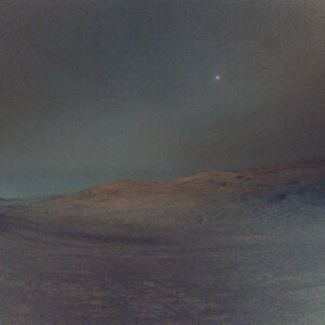 Ketekunan melihat deimos sebelum matahari terbit