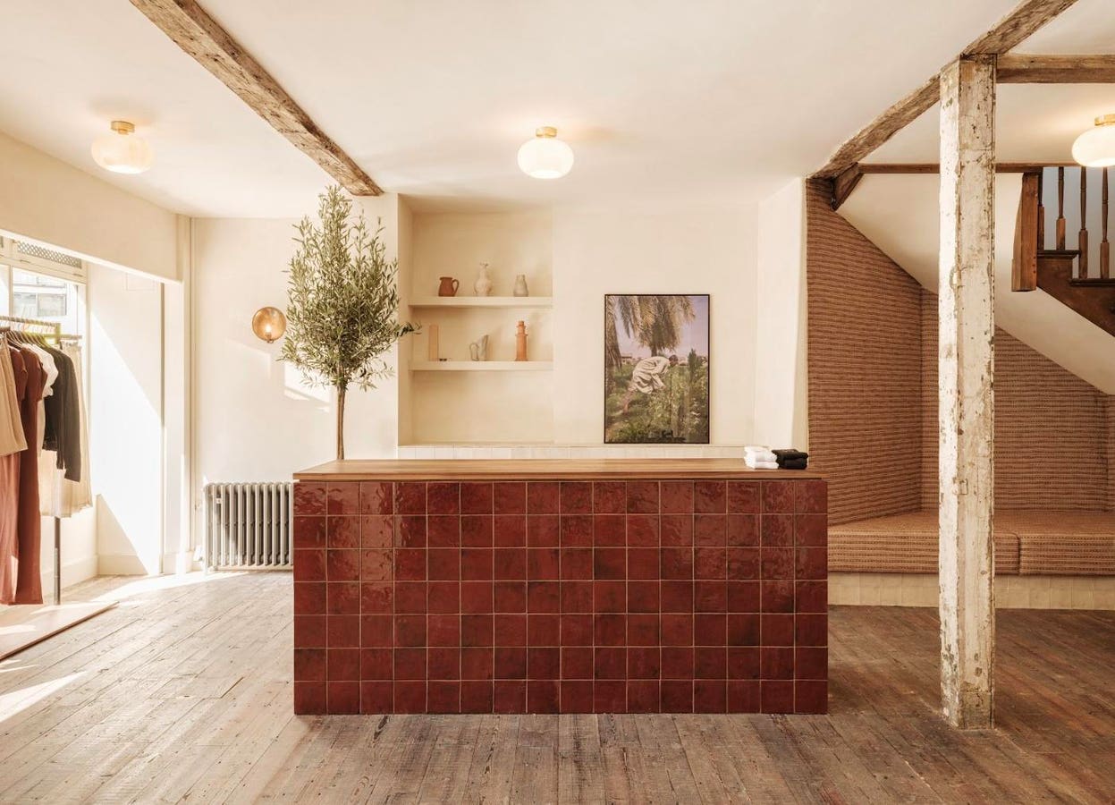 Merek Mode Etis Kotn Membuka Toko Eropa Pertama di London