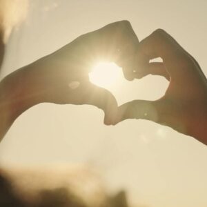 Gadis Tangan Hati Love Sunshine