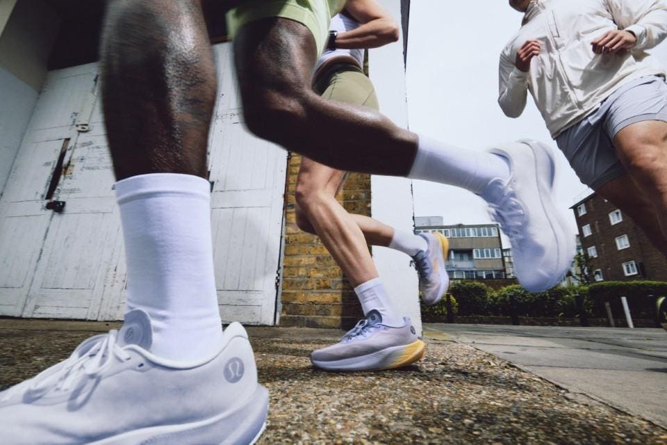 Lululemon melepaskan shift shift sepatu lari dengan nuansa 'responsif'