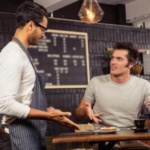 Menangani epidemi kekerasan dan pelecehan terhadap pekerja layanan