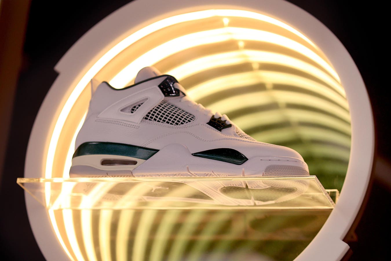 Taruhan Dick di Foot Locker untuk memulai pertumbuhan global di seluruh merek