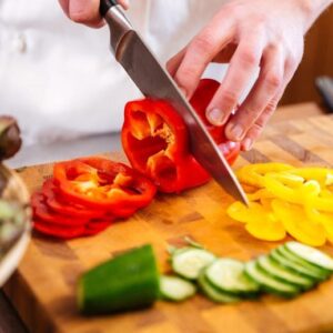 Memotong Sayuran Diet Vegan